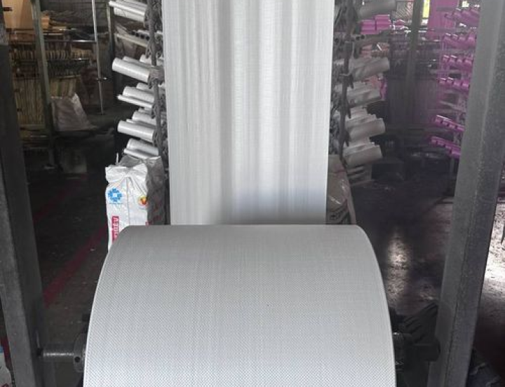 Manh cuộn PP dệt cho nông nghiệp – Vật liệu thiết yếu trong canh tác hiện đại